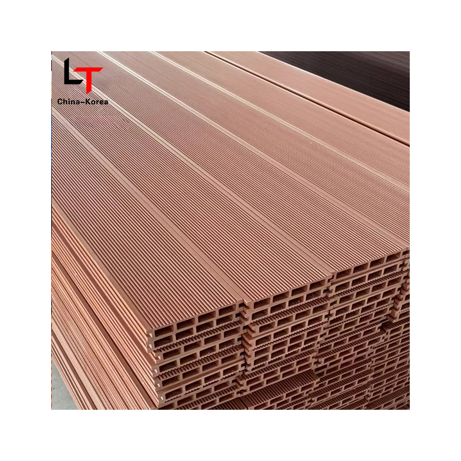 Lantai WPC Arsitektur